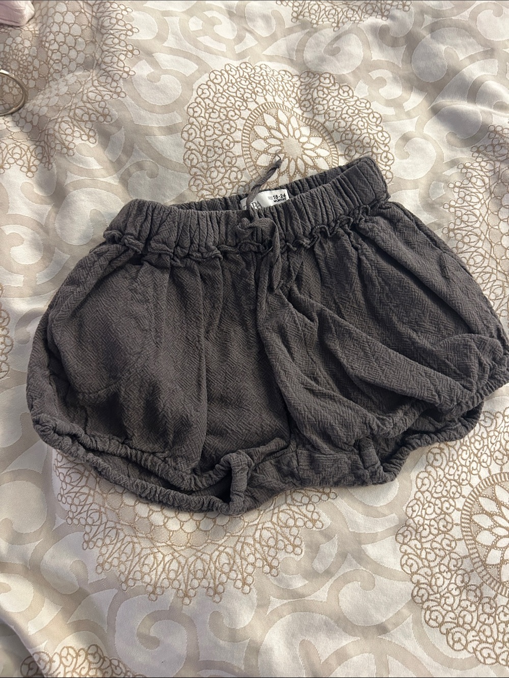 Zara Girls' Charcoal Bubble Shorts - Stretch Waist Casual Bottoms size 12-18m